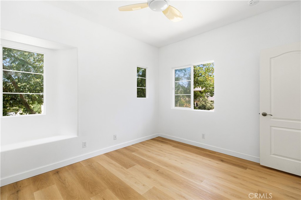 80 Wonderland Property Photo 26