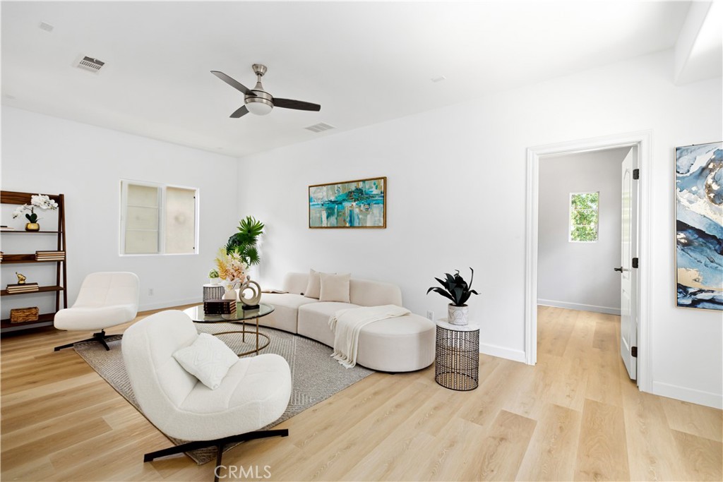 80 Wonderland Property Photo 28