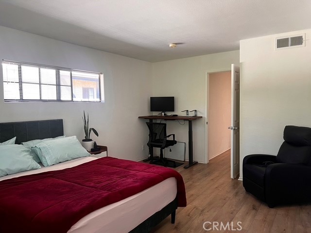 18435 Keswick Property Photo 6