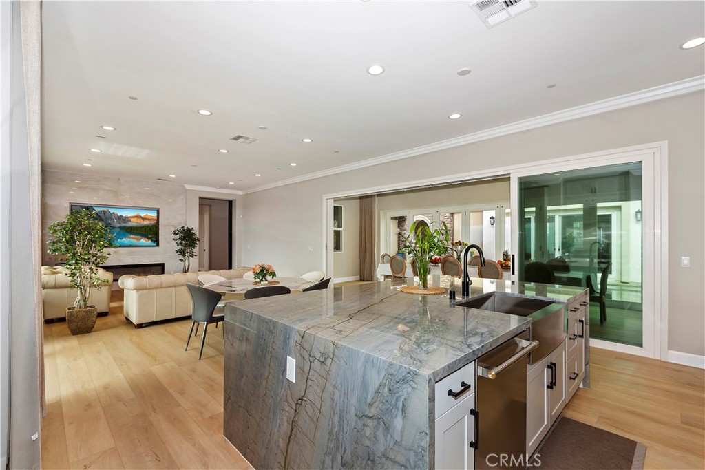 8869 Justify Dr Property Photo 7