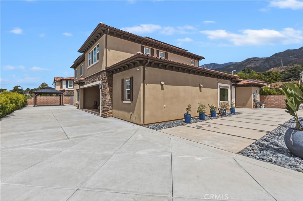 8869 Justify Dr Property Photo 59