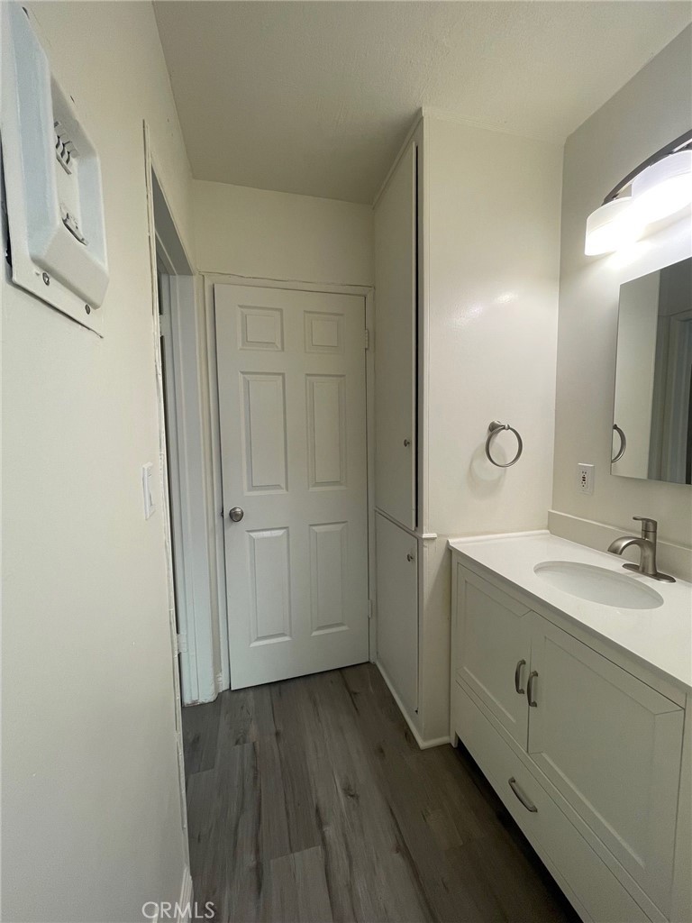 943 N Louise Street 3 Property Photo 8