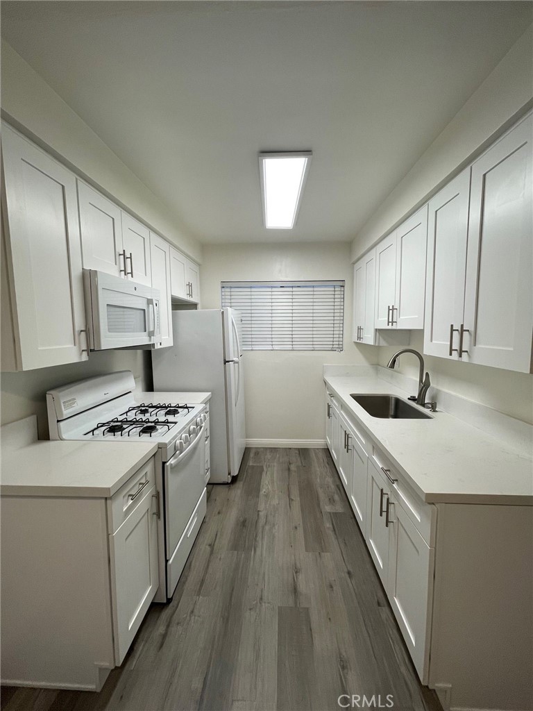 943 N Louise Street 3 Property Photo 12