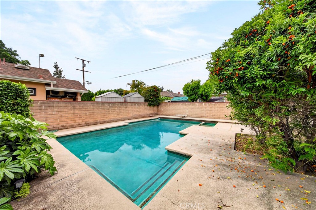171 W Naomi Property Photo 4