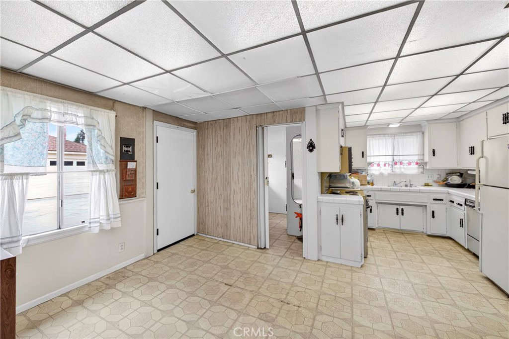171 W Naomi Property Photo 19