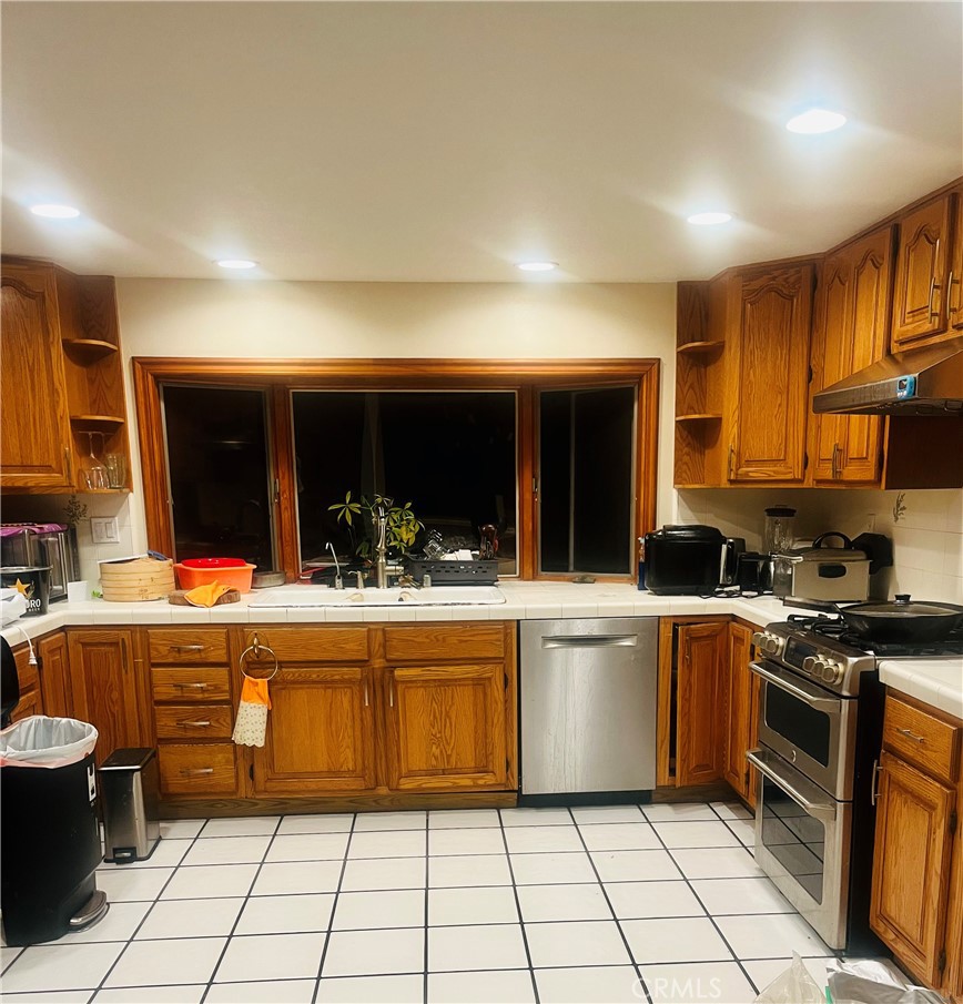 2327 Agostino Drive Property Photo 4