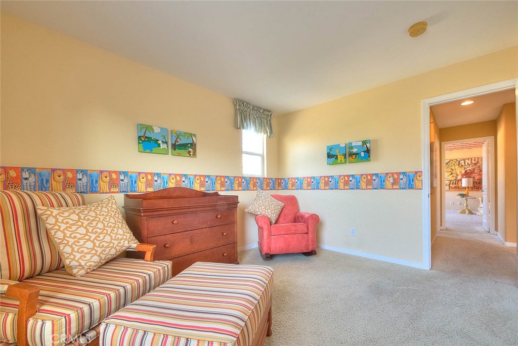 906 N Woodbine Property Photo 38