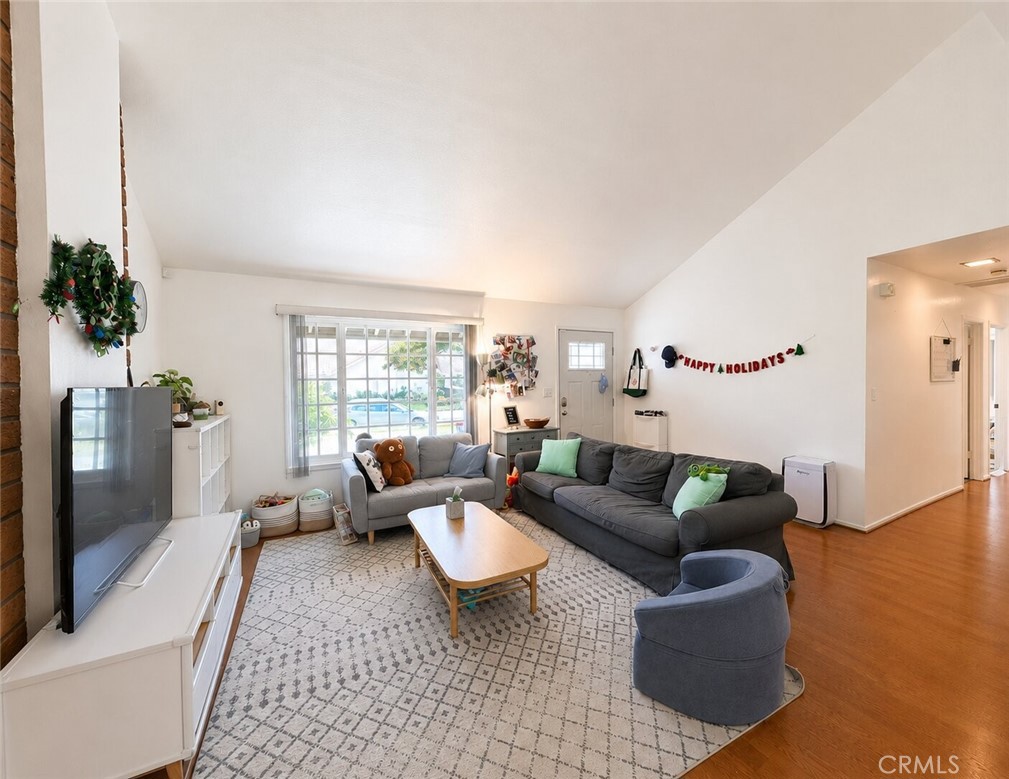13157 Rose St Property Photo 2