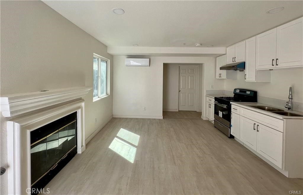 16145 Seville Property Photo 30