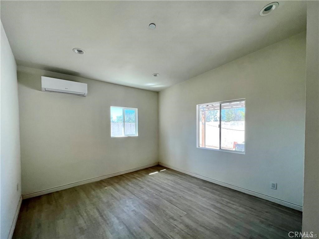 16145 Seville Property Photo 32