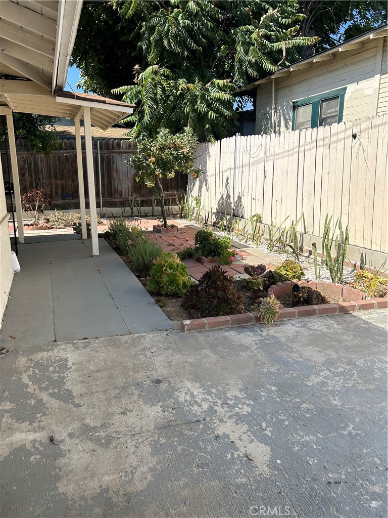 4057 Baywood Property Photo 14