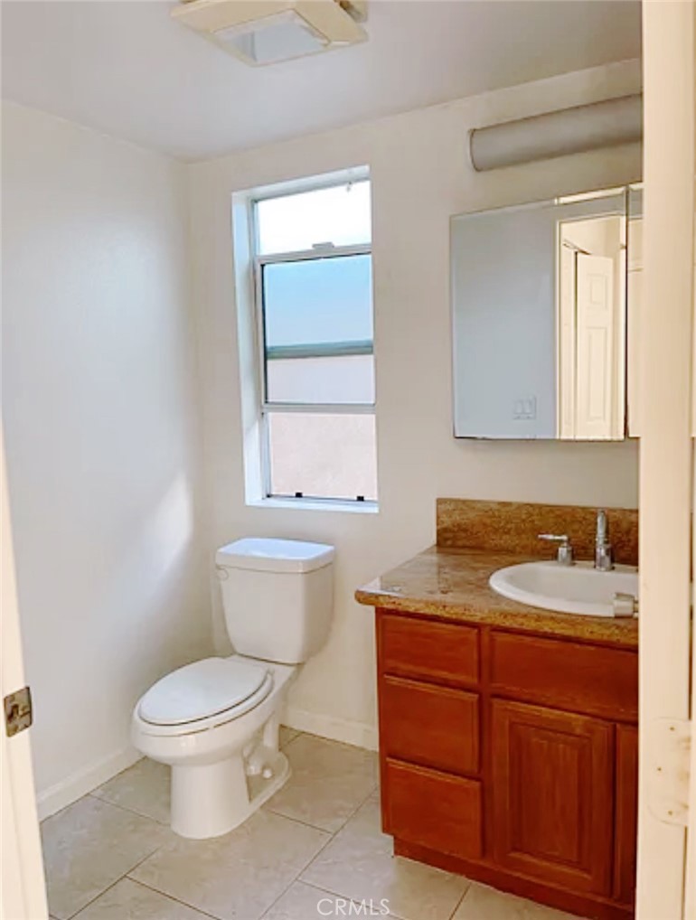 1652 Plaza Del Amo Property Photo 9