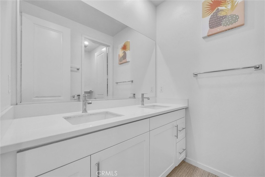 70 Aria Property Photo 10
