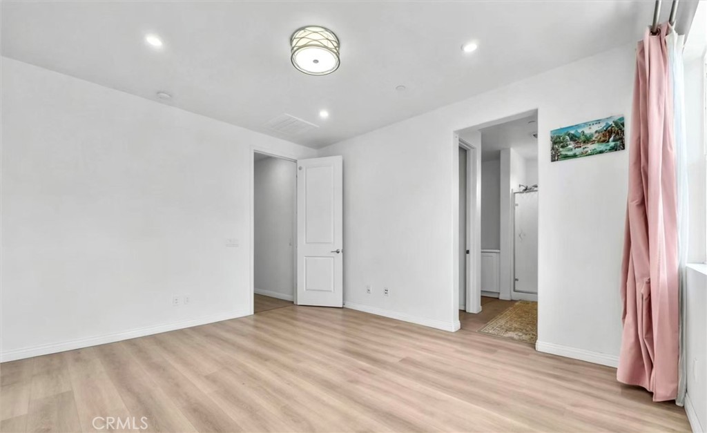 70 Aria Property Photo 13