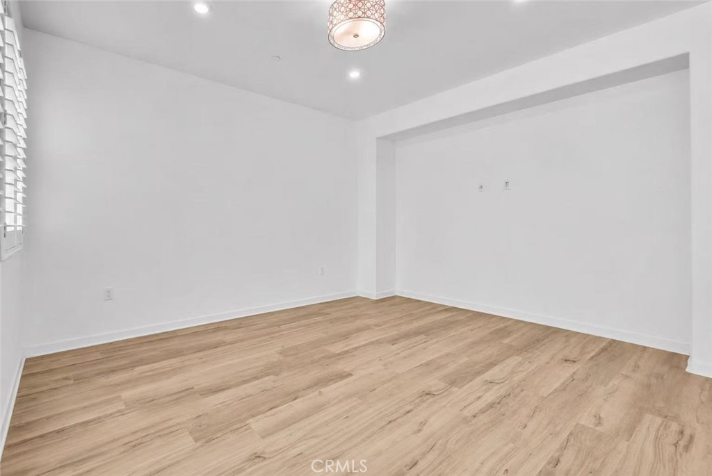 70 Aria Property Photo 14