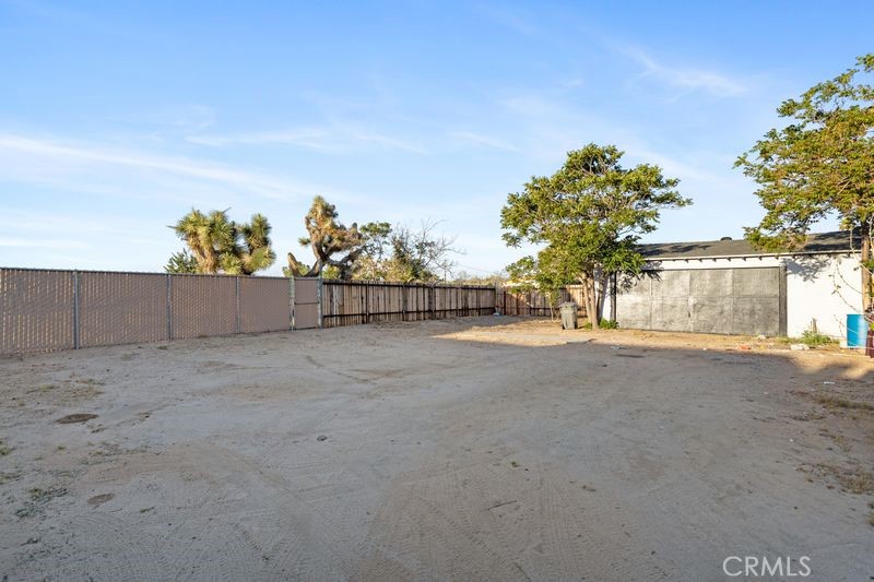 57526 Onaga Property Photo 4