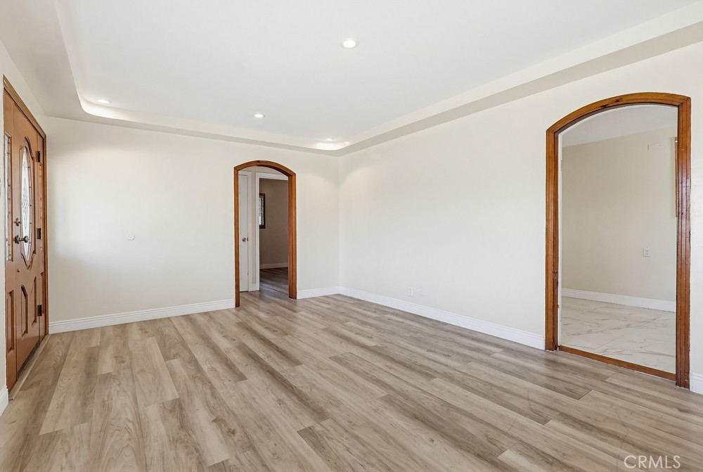 5140 Elrovia Property Photo 7