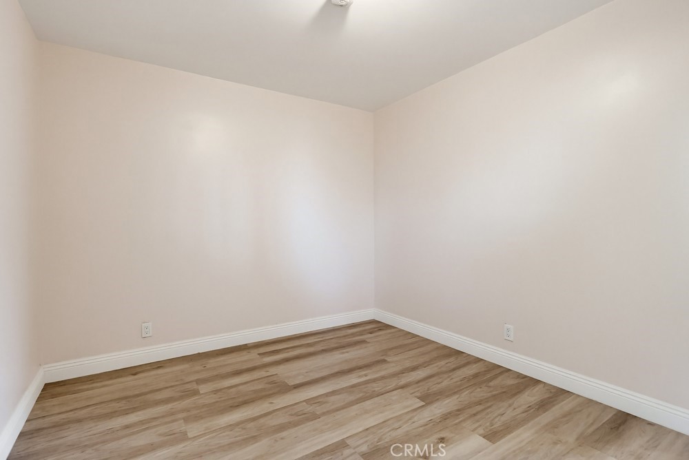 5140 Elrovia Property Photo 25