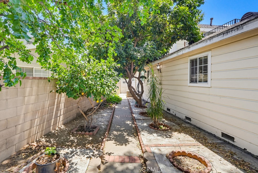 5140 Elrovia Property Photo 58