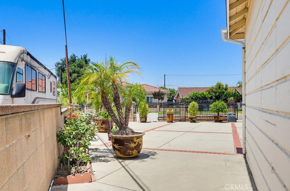 5140 Elrovia Property Photo 68