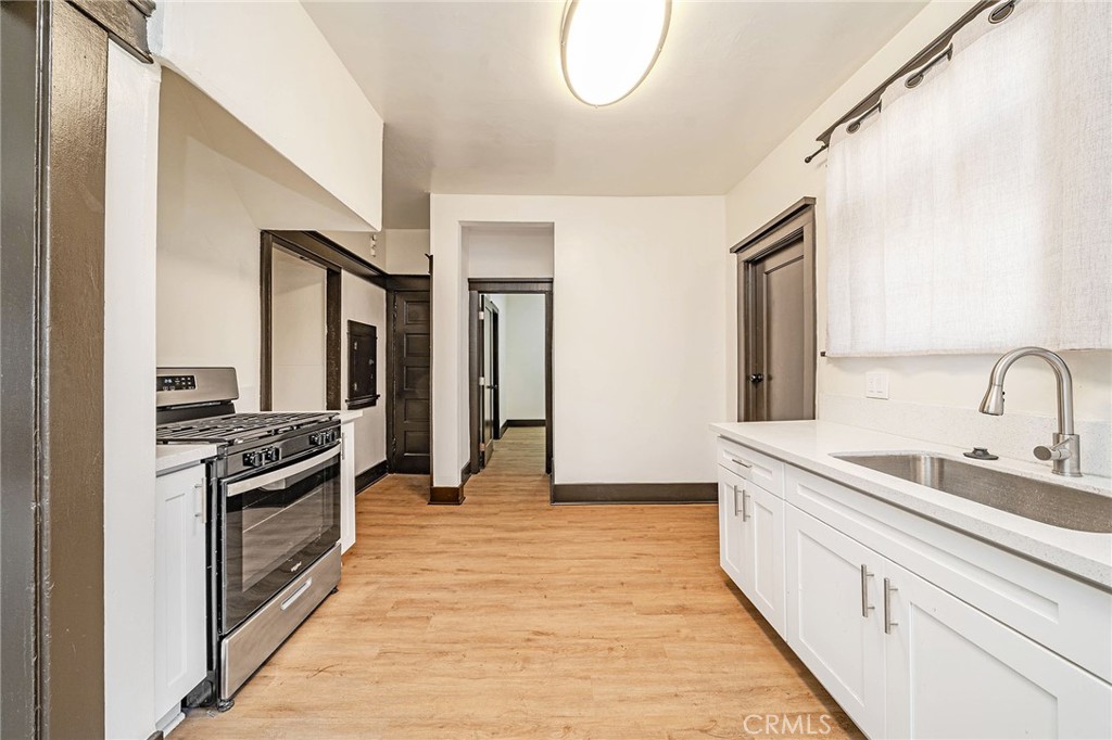 1254 S Manhattan Property Photo 21