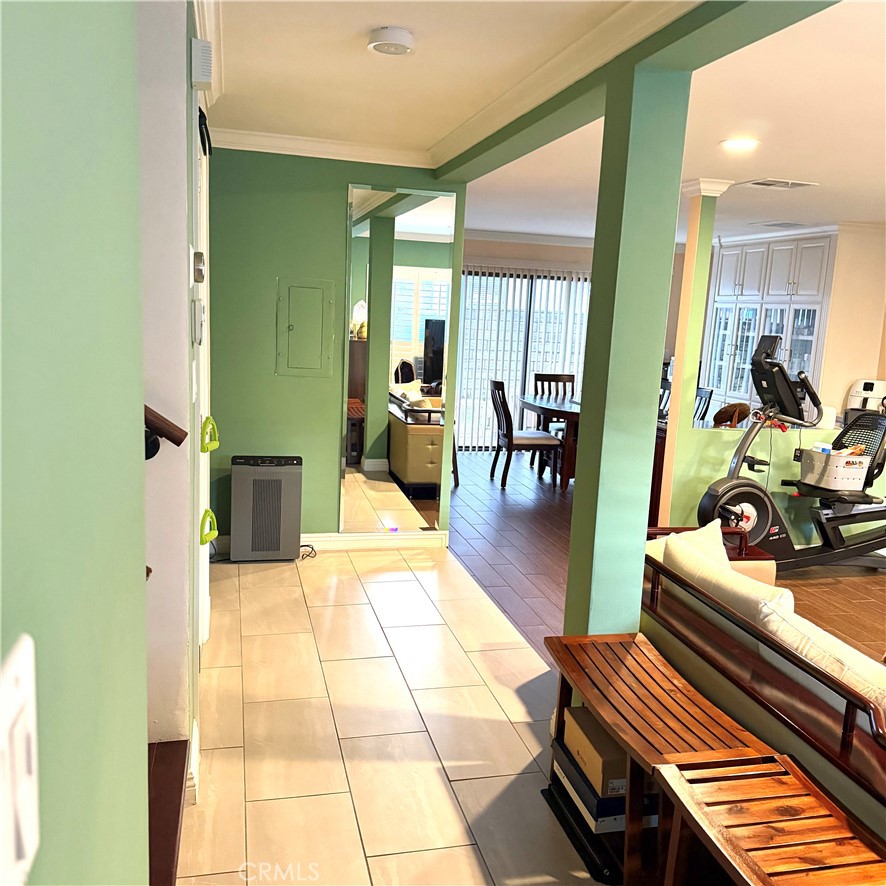 1025 Fairview Avenue 2 Property Photo 7