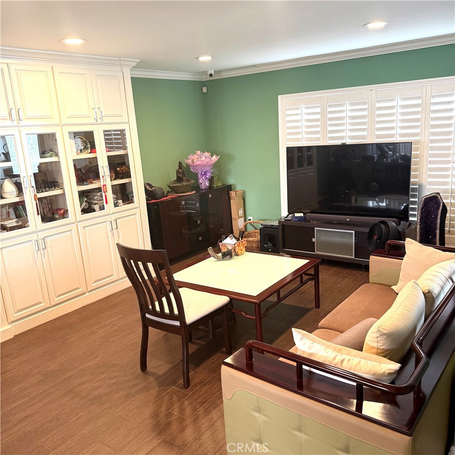 1025 Fairview Avenue 2 Property Photo 10