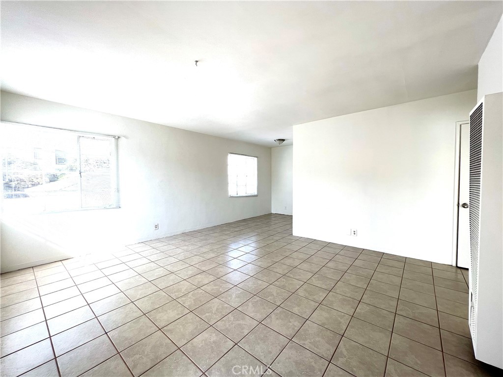 3810 Stockbridge Avenue Property Photo 2