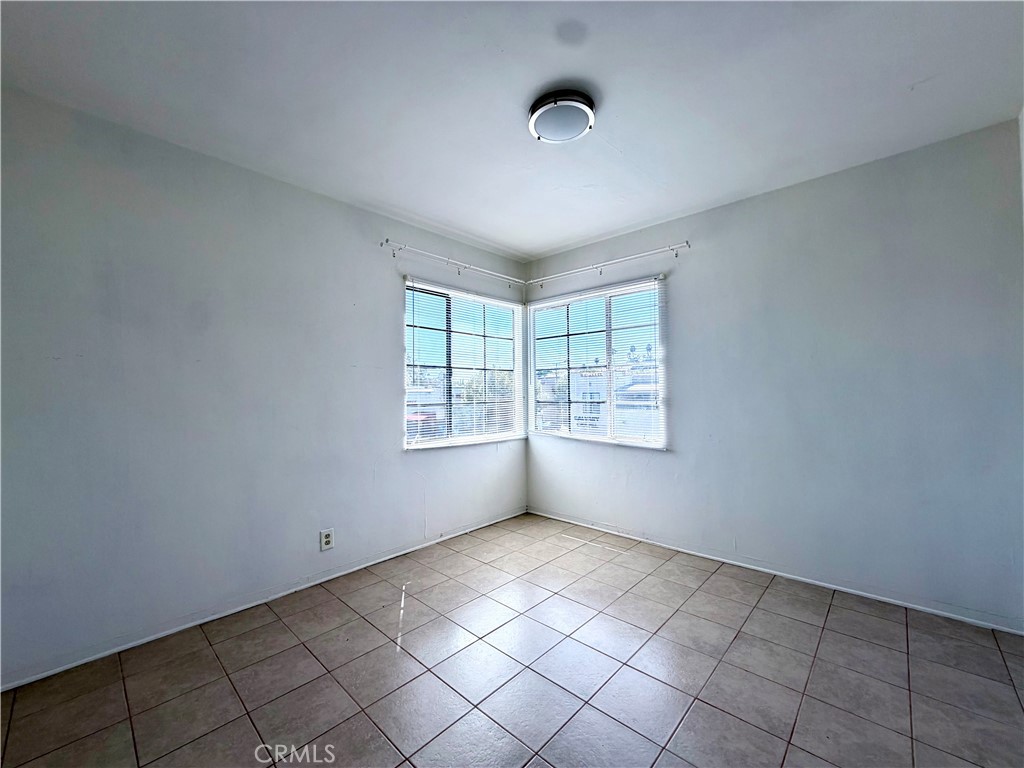 3810 Stockbridge Avenue Property Photo 4