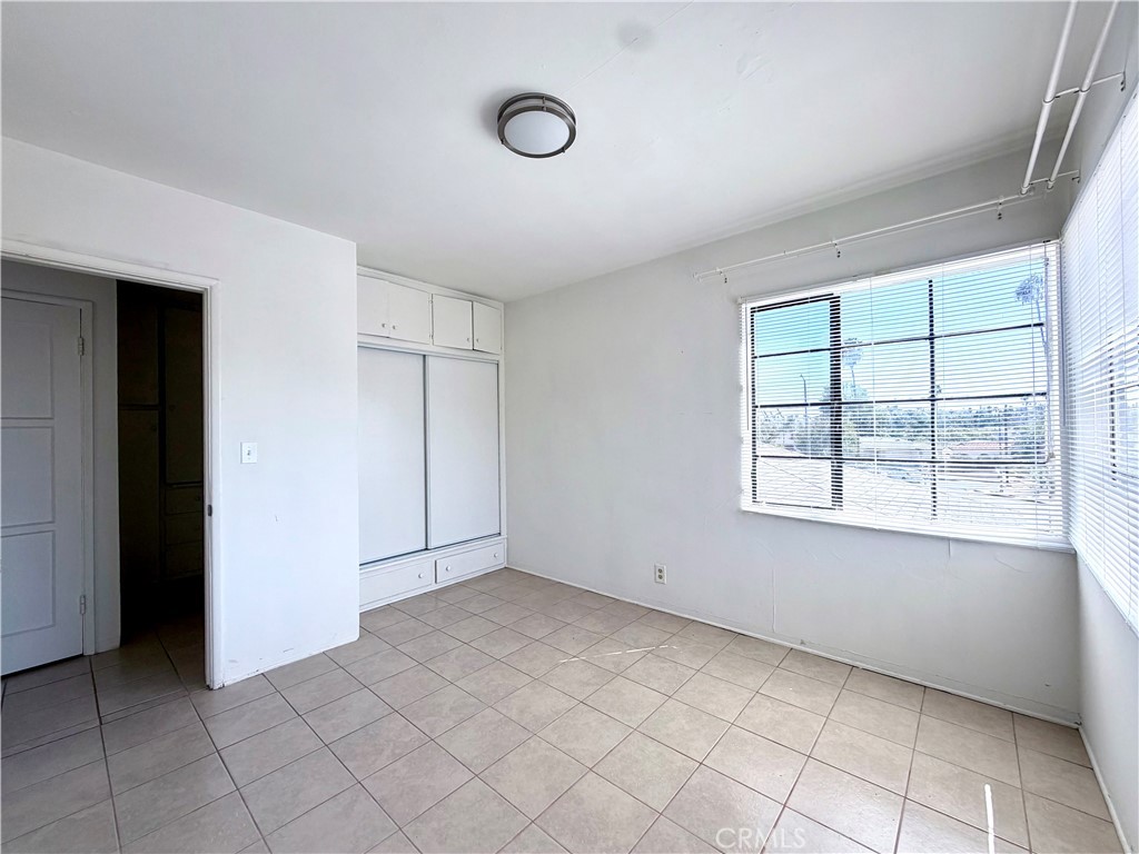 3810 Stockbridge Avenue Property Photo 5