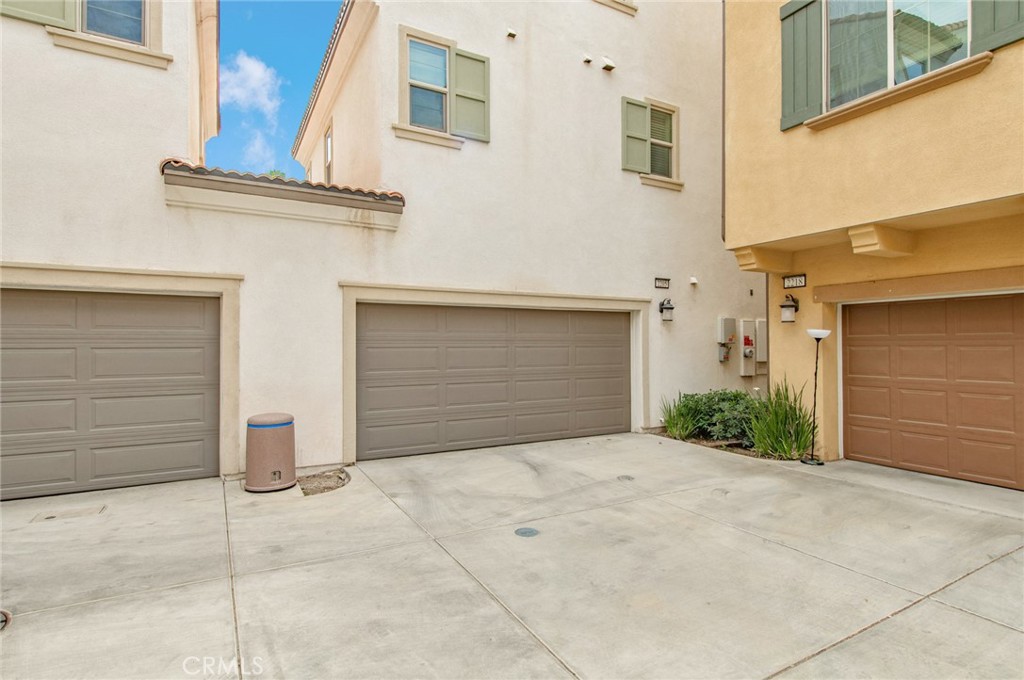 2205 Strawberry Court Property Photo 34