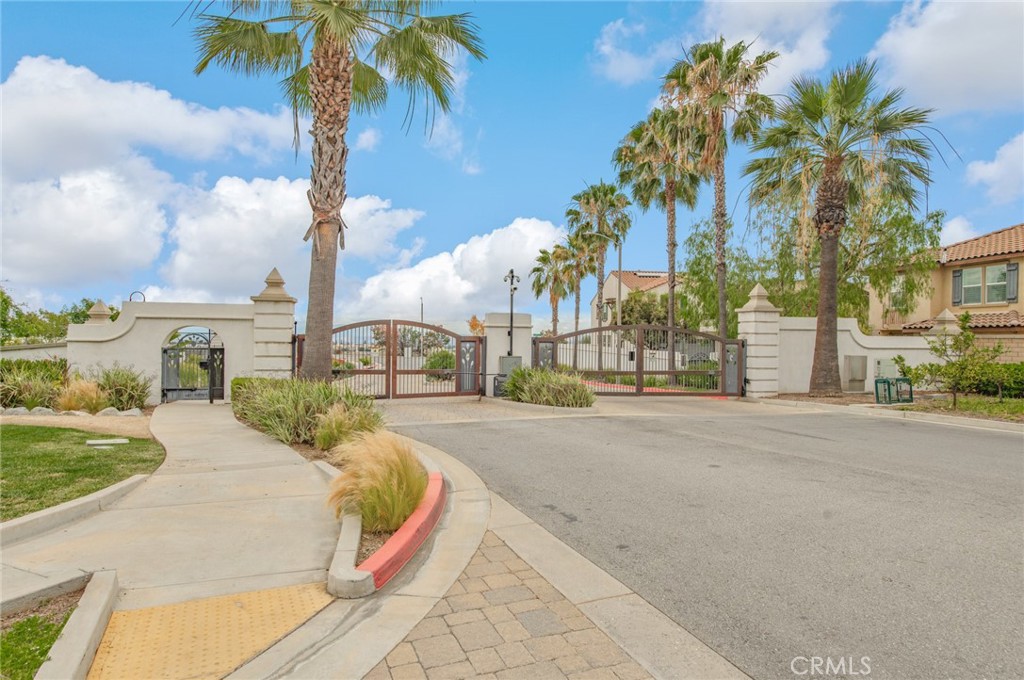 2205 Strawberry Court Property Photo 42