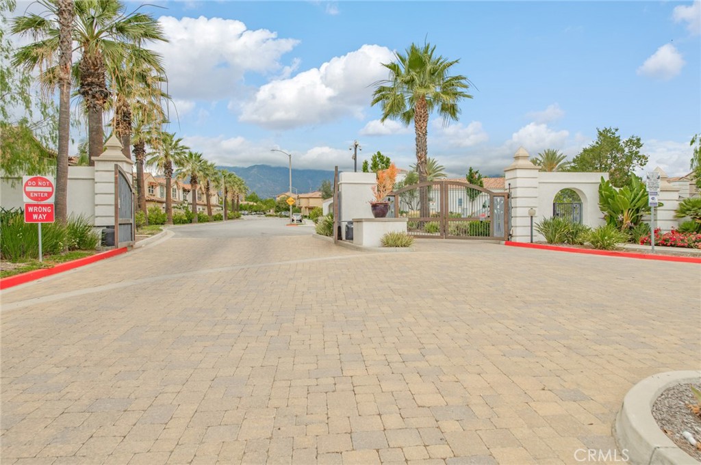 2205 Strawberry Court Property Photo 44