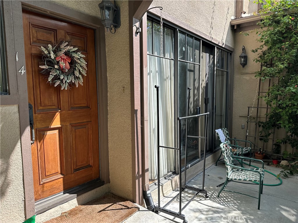 832 Magnolia Avenue 14 Property Photo 1