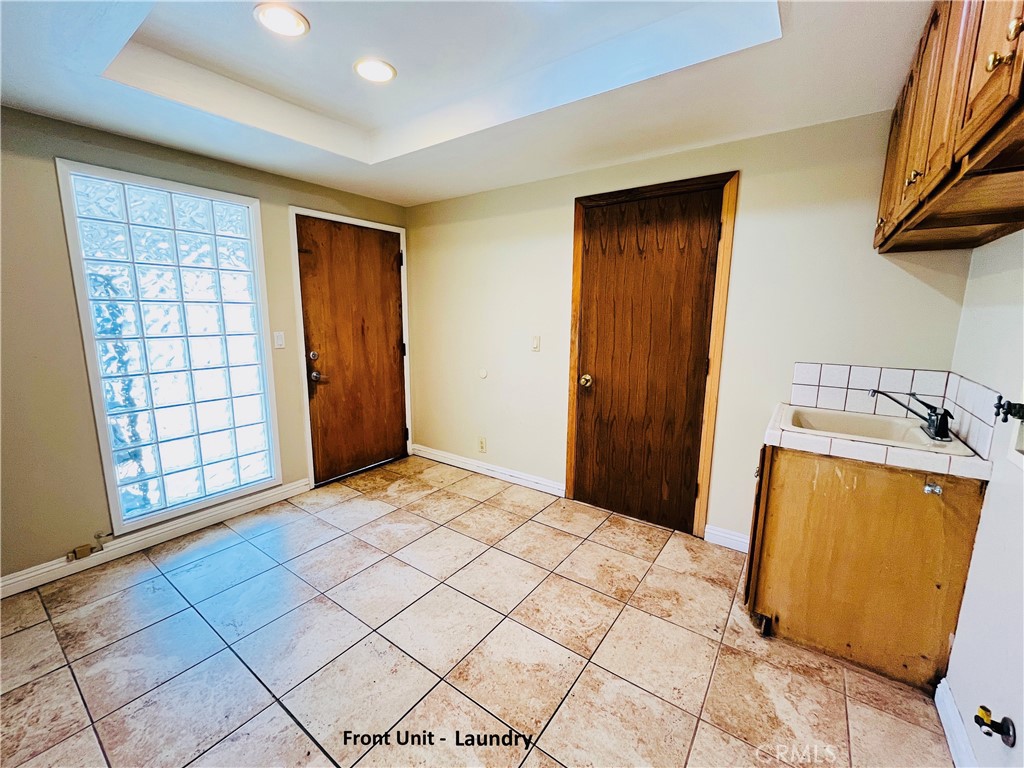 231 E Dexter Property Photo 11