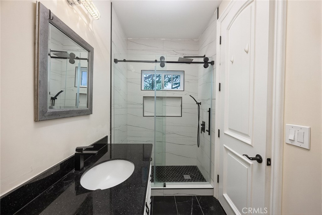 1025 El Sur Avenue Property Photo 49
