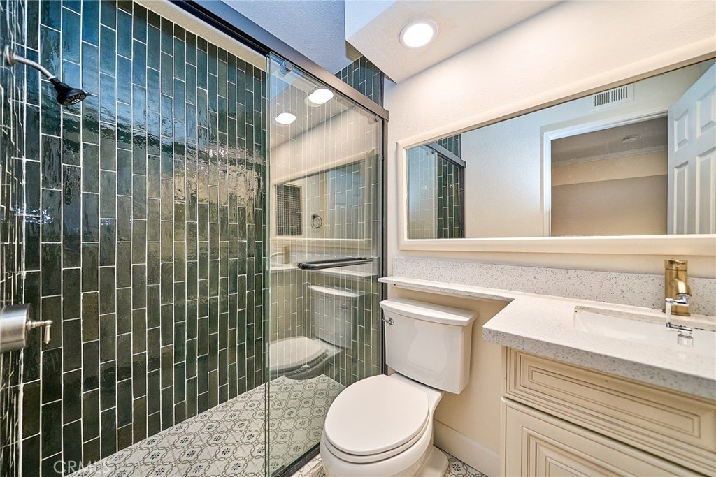 20977 E Canyon Ridge Lane Property Photo 28