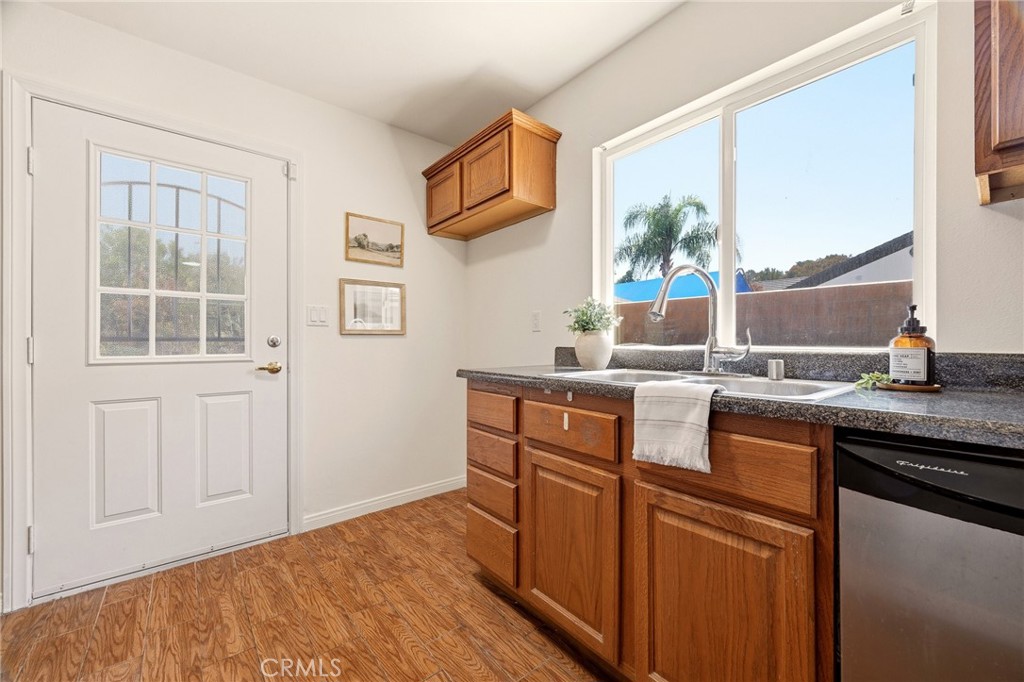 10401 Park Street Property Photo 22