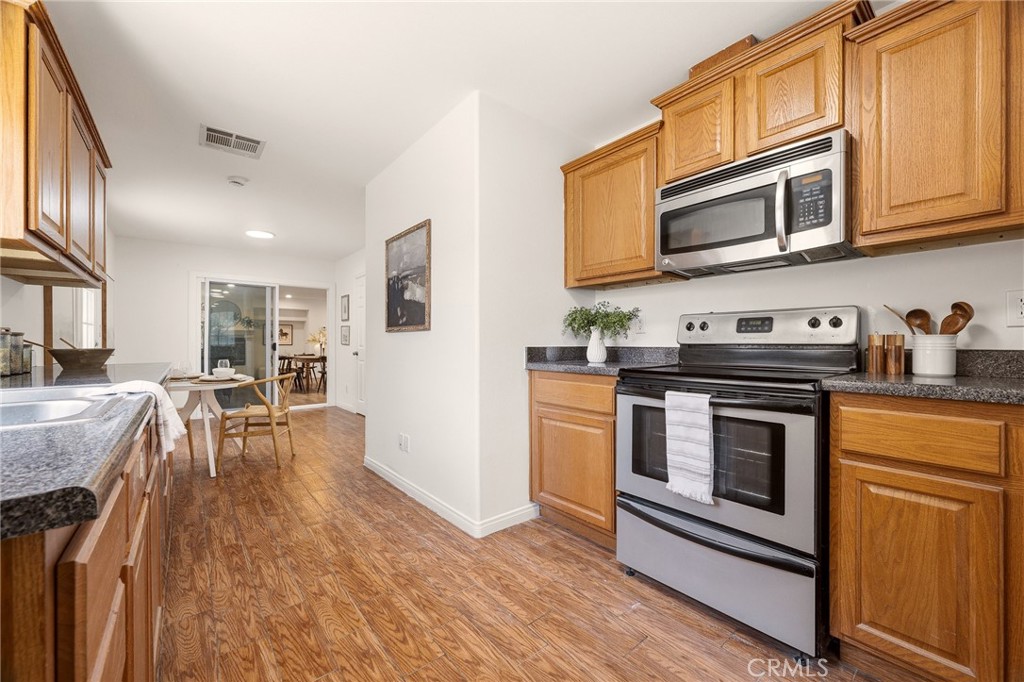 10401 Park Street Property Photo 23