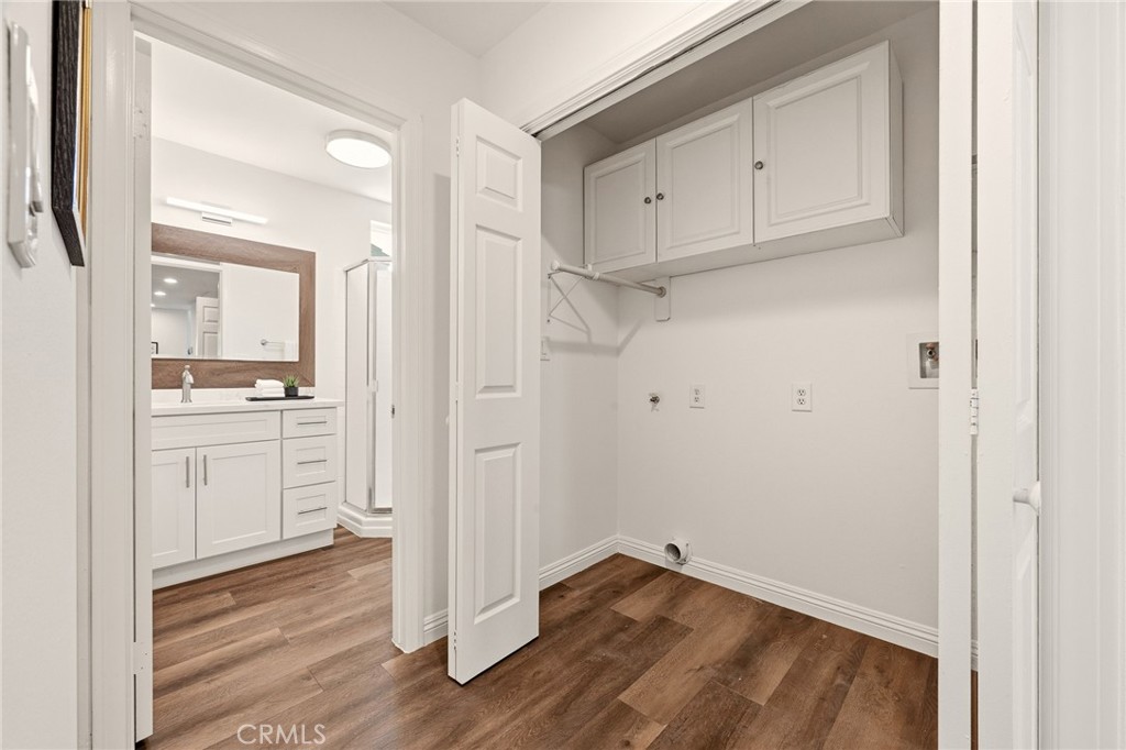 10401 Park Street Property Photo 33