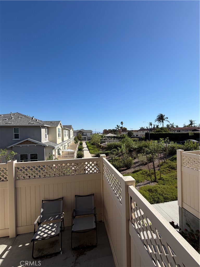 1364 Anise Way Property Photo 4