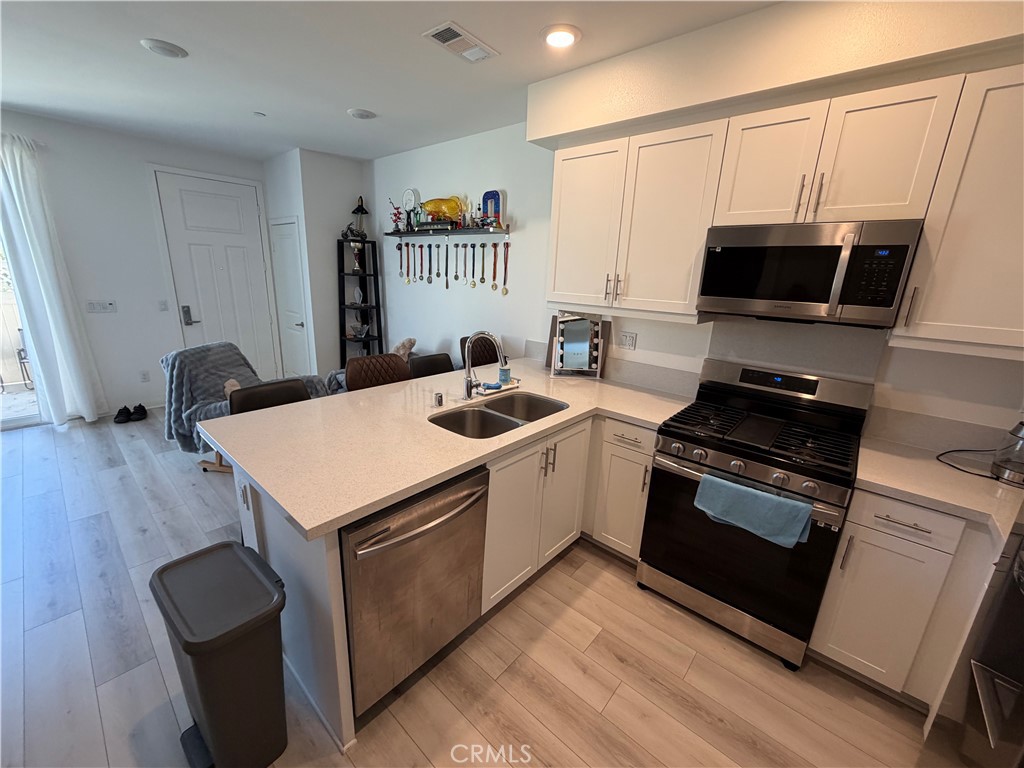 1364 Anise Way Property Photo 10