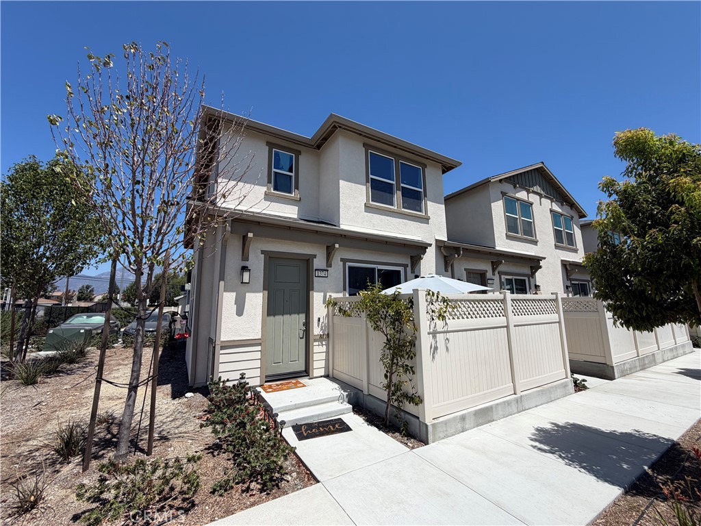 1374 Chervil Way Property Photo 1