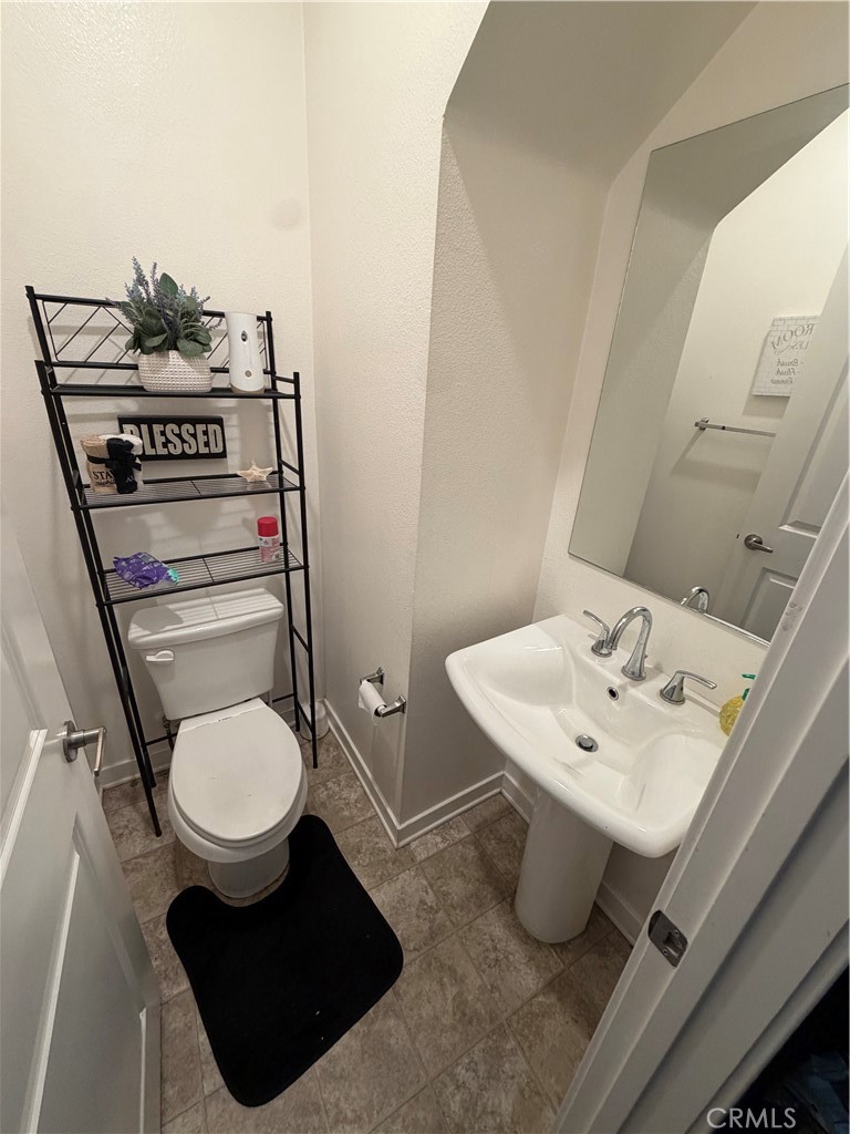 1374 Chervil Way Property Photo 6
