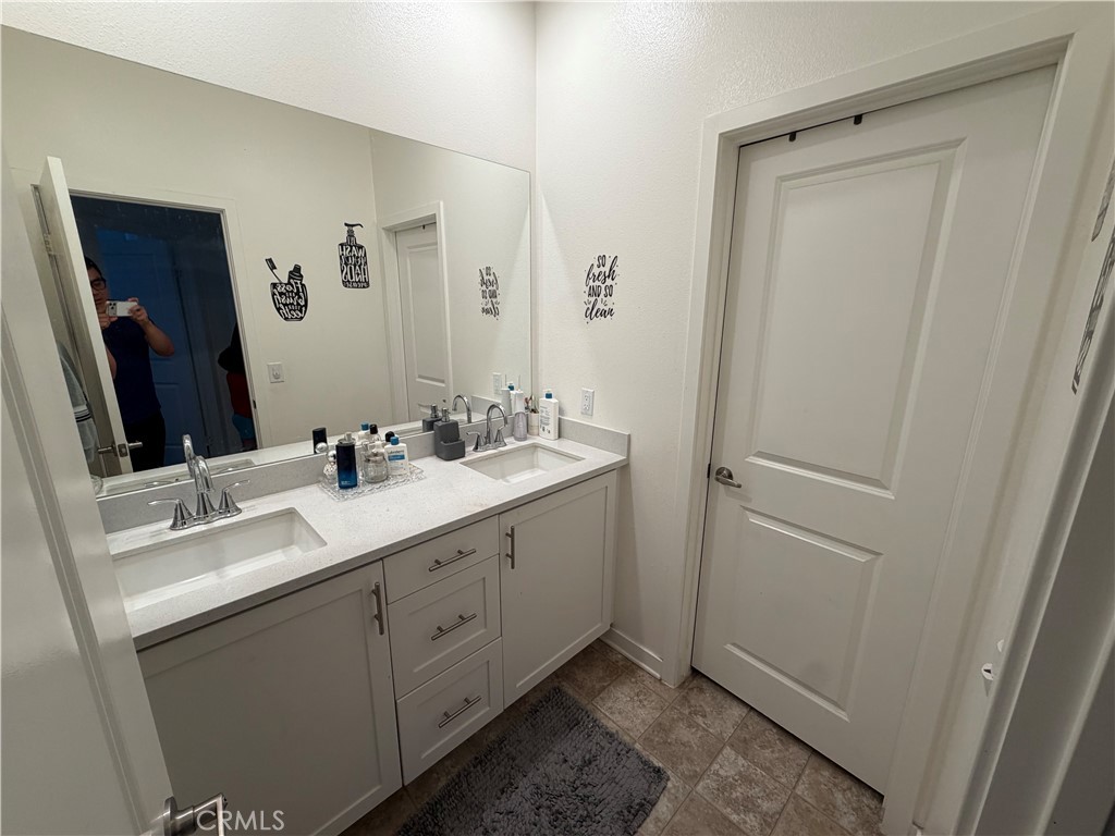1374 Chervil Way Property Photo 11