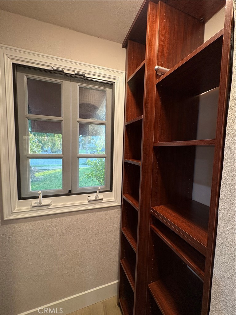 402 Virginia Property Photo 9