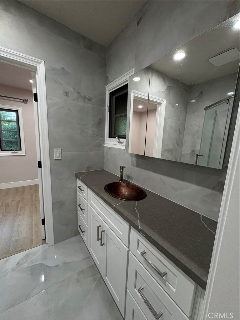 402 Virginia Property Photo 21
