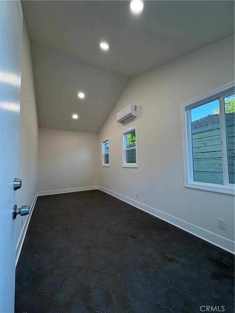 402 Virginia Property Photo 29