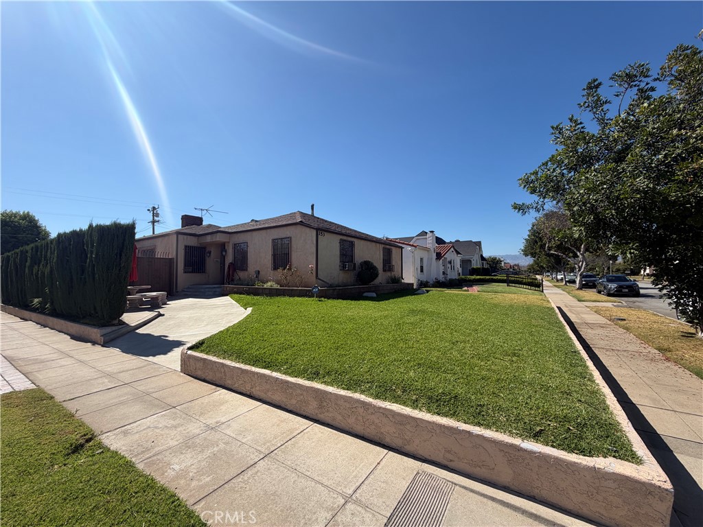1153 S South 2nd Street Property Photo 6