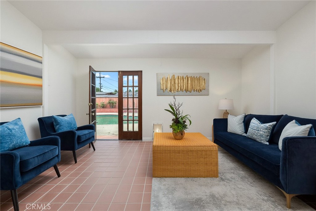 1135 S Santa Anita Property Photo 10